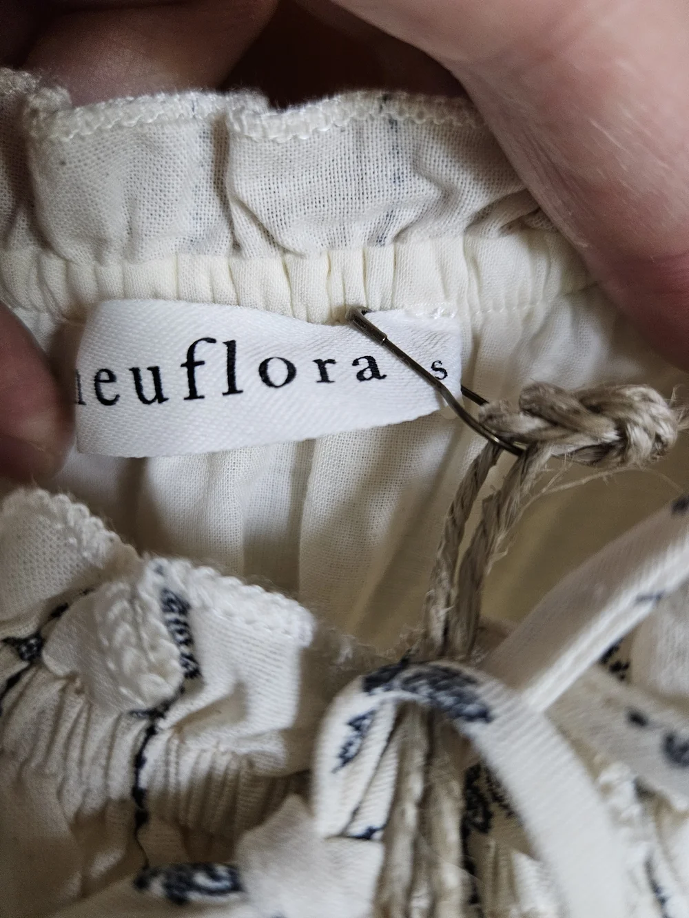 NWT Neuflora Tuscany Dress Cream And Navy Size Small
